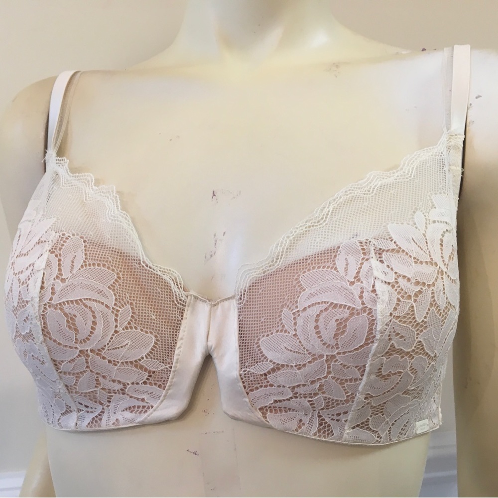 Calvin Klein WN SZ 34C Underwire BRA IVORY